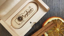Load image into Gallery viewer, Maple Wooden USB Flash Drive Storage Pen + Flip-Box Photography Gift