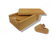 Load image into Gallery viewer, Natural Wood Oval Swivel 8GB USB Flash Drive + Gift Box - littlehandythings.com - 3